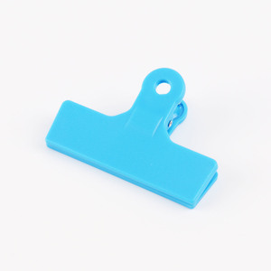 Mini RFID Clip Tag Nuevo estilo UHF pasivo para gestión de ropa 860-960MHz Frecuencia - Product Image 2