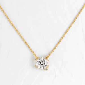 Collier pendentif pour femme en moissanite vintage de forme ronde, couleur diamant incolore - Product Image 3