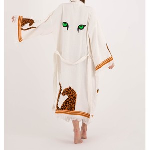 Tendance actuelle : Kimono long pour femme, léger, à drapé, offrant un port décontracté et une expression de style sans effort - Product Image 5