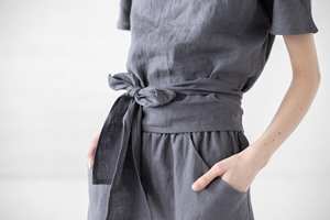 Vestido kimono corto de lino de estilo retro con lazo delantero clásico para mujer con silueta de línea A - Product Image 2