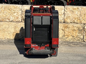 Chargeuse compacte sur chenilles à essence Toro DINGO TX1000N 2026 avec moteur, pompe et roulement à commande logique programmable (PLC) - Product Image 2