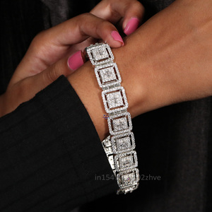 Pulsera deslumbrante para mujer con diseño de diamante de corte redondo y baguette labgrown para brillar en plata de ley 925 para un estilo exquisito - Product Image 2