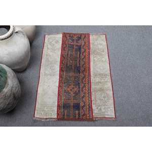 พรมตุรกีขนาด 2.1x2.9 ฟุต พรมวินเทจขนาดเล็ก พรมลายตารางสีแดง - Product Image 1