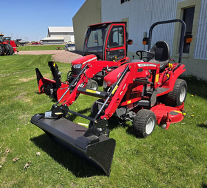 รถแทรกเตอร์ขนาดเล็ก Massey Ferguson GC1725M ปี 2025 ราคาดี 30 แรงม้า เกียร์มอเตอร์ บำรุงรักษาง่าย เบาะนั่งสบาย ยกของได้เยอะ - Product Image 1