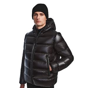 Veste matelassée d'hiver pour homme à la vente chaude, couleur et taille personnalisées avec motif camouflage, logo frontal, style formel, style bulle - Product Image 4