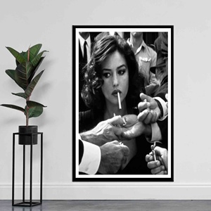 Impression sur toile Vintage Glamour : Femme fumeuse en noir et blanc, TOILE ENROBÉE - Product Image 1