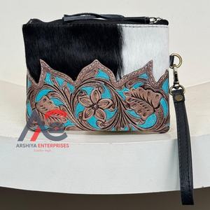 Nouveau luxe tendance repoussé à la main en cuir bracelet de transport pochettes véritable peau de vache soirée enveloppe pochette sac à main avec pompon fermeture éclair - Product Image 1