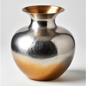 Jarrón de diseñador NovaBloom, jarrón de Metal de diseño con acabado de bronce alto Opulent Grace, exquisito acento hecho a mano para decoración del hogar - Product Image 2