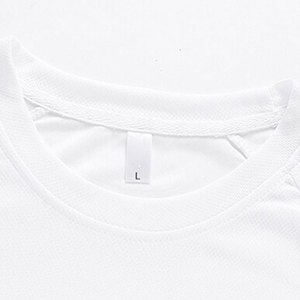 Conjunto de camiseta y pantalones cortos de algodón para hombre, corte ajustado, manga corta, en venta en línea. - Product Image 3