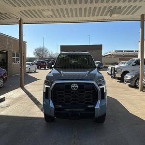 Toyota Tundra Limited 2022 en EXCELENTE ESTADO - Product Image 1