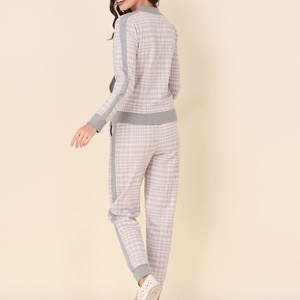 Bas Prix Casual Femmes Survêtement Ensembles Nouveau Design Deux Pièces Femmes Survêtements Street Wear Femmes Survêtements À Vendre - Product Image 3