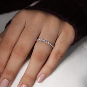 Anillo de diamantes cultivados en laboratorio de oro macizo de 14K para mujer Anillo de circón pulido de acero inoxidable de 18K de grado A - Product Image 3