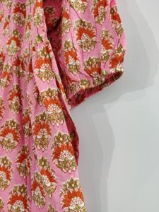 Vestido cruzado de verano con estampado de bloques a mano, estampado Floral de algodón ecológico hecho a mano en la India con decoración de botones, cintura Natural - Product Image 3