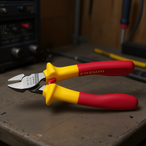 Pince coupante diagonale haute performance isolée 1 000 volts Facom - Product Image 3