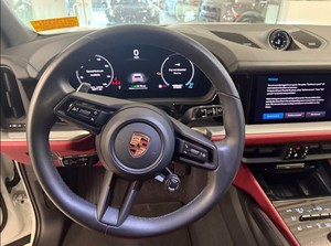 Porsche Cayenne E Hybrid Usado 2025 - Product Image 3