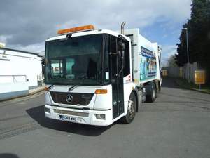 Camion Mercedes ECONIC d'occasion - Product Image 2