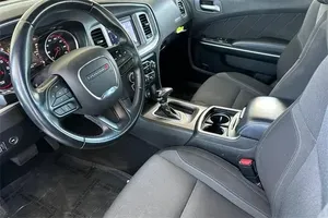 Dodge Charger SXT 2022 - Product Image 2