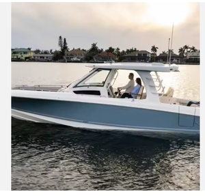 Whaler 350 Realm |   Trois moteurs hors-bord à vendre - Product Image 1