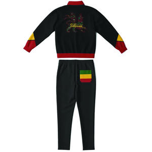 Chándal multicolor de moda con verde, amarillo, rojo y negro. Transpirable y elástico, ideal para deportes, jogging y uso diario informal. - Product Image 3