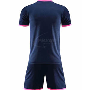 ชุดฟุตบอลฤดูร้อนปี 2025 ระบายอากาศได้ดี พิมพ์โลโก้ตามสั่ง ผลิตจากโพลีเอสเตอร์ 100% บริการ OEM สำหรับทีมฟุตบอลชาย - Product Image 6