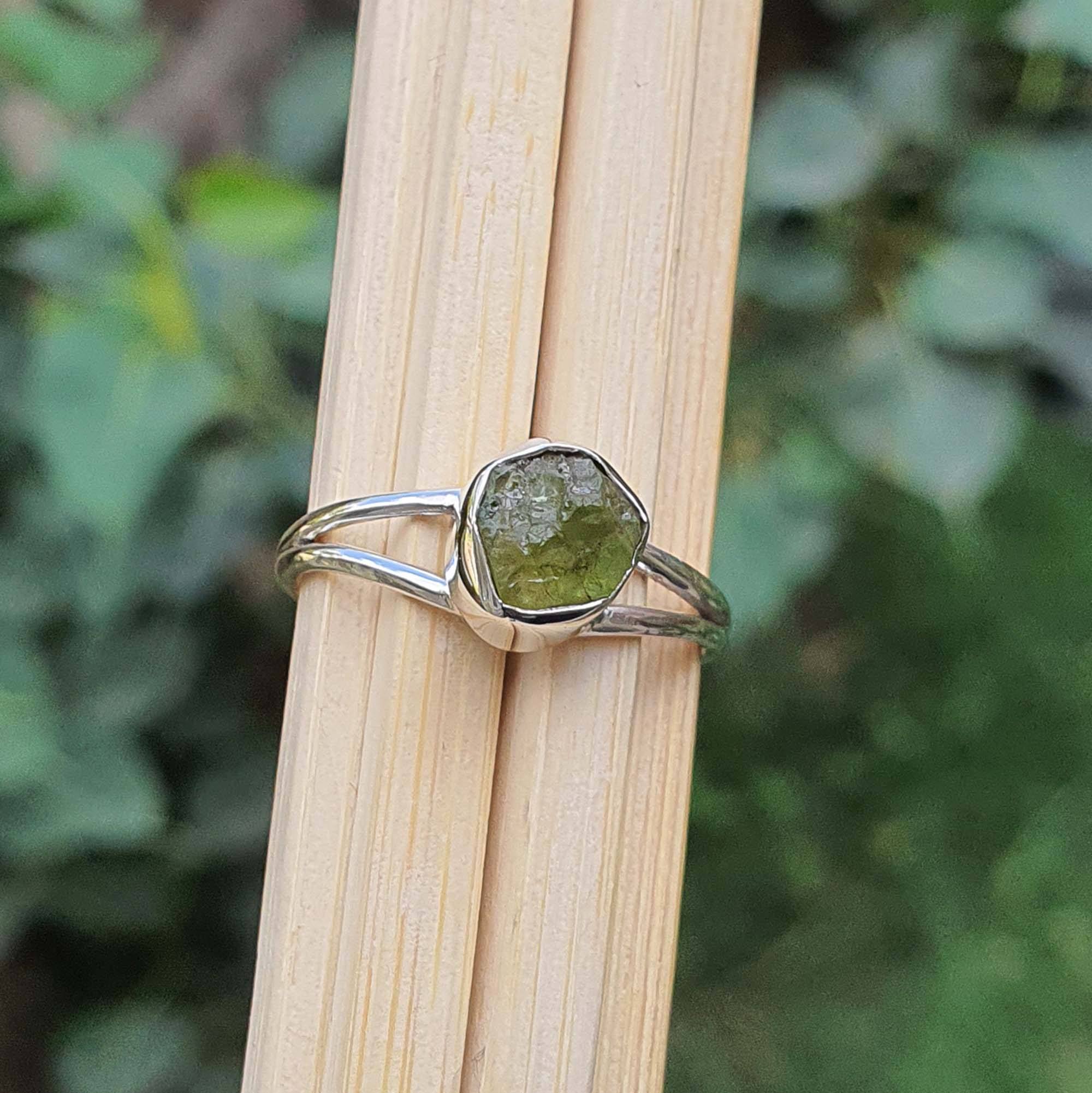 สีเขียว