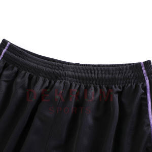 Tenues de football personnalisées 2026, ensembles uniformes, séchage rapide et bon matériau, prix d'usine, vente en gros pour unisexe - Product Image 1