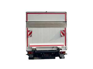 Camión Volquete Mini T G L 12.250 8X6 LBW 2022, Motor Diésel, Transmisión Automática, Sistema Hidráulico, Emisión Euro 4, Cámara Trasera - Product Image 5