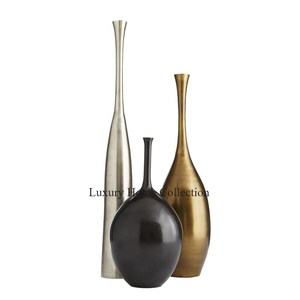 3 vases et pots à fleurs en métal de taille différente couleur argent grande forme martelée design travail jardin et balcon accessoires fourniture - Product Image 6