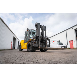 Carretilla elevadora diésel Hyundai 80D-9-Larga vida útil de origen francés - Product Image 1