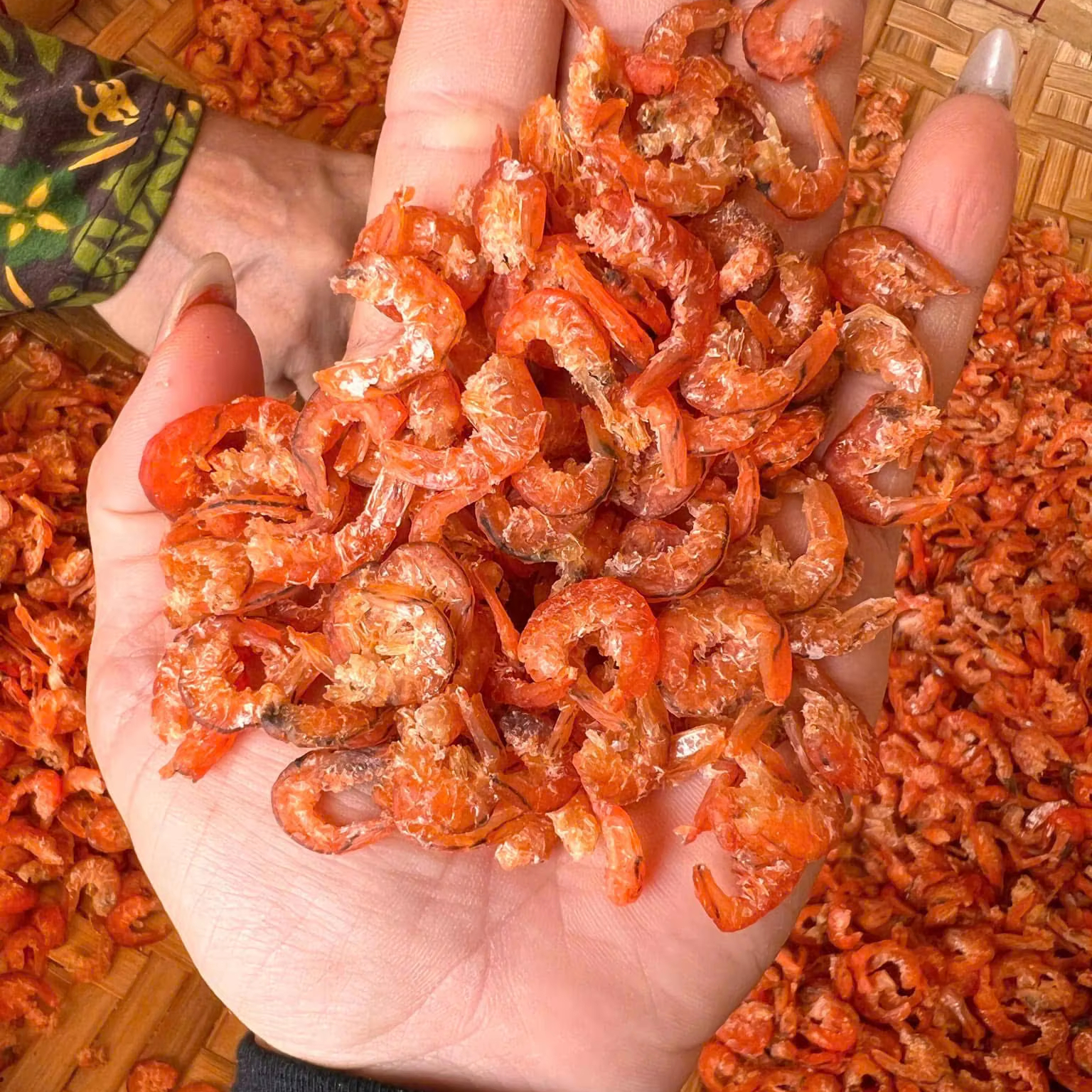 Премиум Натуральные сушеные креветки Азиатская Кухня морепродукты ингредиент для супов лапша закуски жареные Упакованные в пакет напрямую Вьетнам