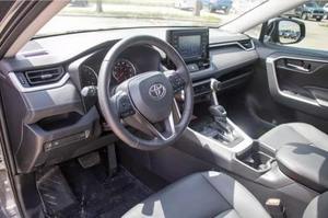 TOYOTA RAV4 XLE SUV 2021 USADO, PRIMERA MANO - Product Image 2