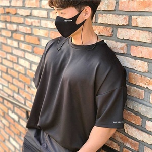 เสื้อยืดผ้าฝ้ายหนาคอกลมผ้าแคนวาสหนาสี280GSM ออกแบบโลโก้ได้ตามต้องการ - Product Image 5