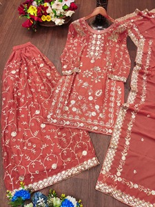 Presentación de nuevo diseñador bordado Faux Georgette Orange Sharara Suit con Secuencia bordada trabajo exclusivo fiesta boda - Product Image 2