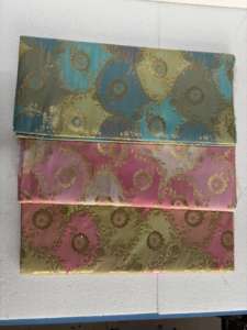 Tissus en soie brocart métallique colorés sur mesure dans des couleurs assorties pour les créateurs de robes de mariée, utilisation pour les coussins et les canapés - Product Image 3