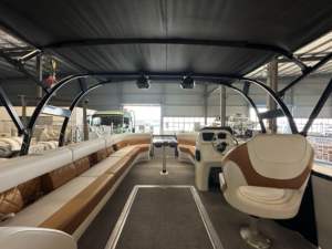 Bateau de patrouille à console centrale en aluminium, design sportif à pont incliné, 21 à 23 pieds, <span class=keywords><strong>moteur</strong></span> <span class=keywords><strong>hors</strong></span>-<span class=keywords><strong>bord</strong></span> de 100 CV, contrôle tactile <span class=keywords><strong>pour</strong></span> la pêche - Product Image 4