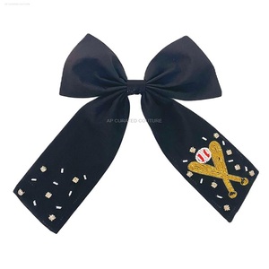ผู้หญิงกิ๊บติดผมลูกปัดที่กําหนดเองวันเกมชื่อทีมผม Bows อุปกรณ์เสริมผมทําด้วยมือที่หรูหราเมล็ดจระเข้จระเข้ Bows - Product Image 1