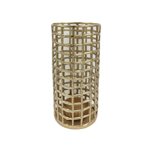 Venta caliente Metal T Light Candle Holder Gold Acabado para el hogar Navidad Mesa Iluminación Decoración hecha a mano - Product Image 1
