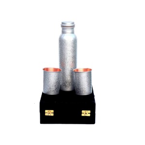 Bouteille d'eau en cuivre personnalisée de haute qualité Design unique pour la maison Hôtel Cuisine Utilisation en métal Drinkware - Product Image 5