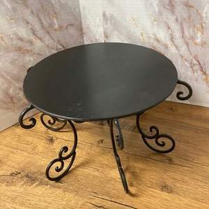 Support à Gâteau en Métal Enduit Noir et Or Support à Gâteau Designer Durable de Haute Qualité Vente en Gros Support à Gâteau Classique et Élégant - Product Image 4