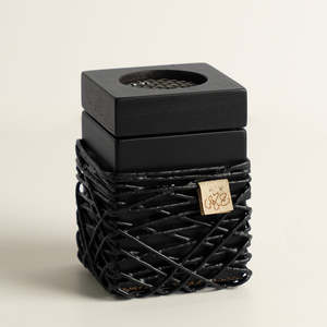 Quemador Oud de lujo con diseño cuadrado negro minimalista y envoltura de hilo decorativo - Product Image 3