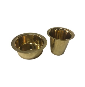 Tasse et soucoupe à thé en laiton de style héritage pour servir du thé chic avec un savoir-faire et des détails artisanaux de qualité supérieure - Product Image 3