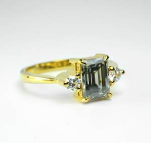 2,0 CTW gris corte esmeralda Moissanite anillo de compromiso 10K oro sólido regalo de aniversario con 3 piedras diseño boda perla joyería - Product Image 4