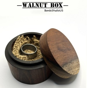 แหวนแต่งงานทำด้วยมือสำหรับผู้ชายแหวนบิดเกลียวปลอมทำจากเหล็กดามัสกัสพิเศษและทองแดง - Product Image 3