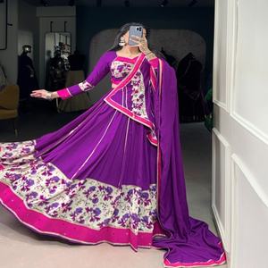 Última colección de rayón puro con espejo impreso y original, fabricante Lehenga Choli DE LA India - Product Image 1