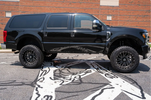 Vehículo Usado a Precio Accesible - Volante a la Izquierda |   MODIFIEDDDSS 2005 PARA FORD EXCURSION XLT V10 4X4 - Product Image 5