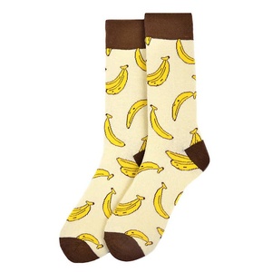 Calcetines con estampado de plátano Algodón Logotipo personalizado Diseño de fruta divertida Calcetines transpirables para hombres Mujeres Uso diario - Product Image 1