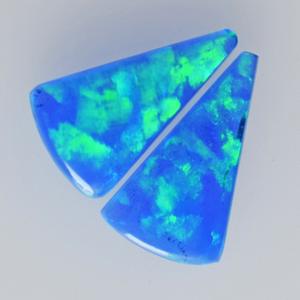 โอปอลไฟสีฟ้าเขียวธรรมชาติแท้ คู่ทรงทริลเลียนคัต คาโบชอง ขนาด 16x10x2 มม. พลอยหลวมสำหรับทำเครื่องประดับ - Product Image 2