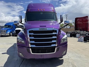 Used 2023 2024 Freightliners Cascadias 126 Sleeper Semi Truck 72 Raised Roof Sleeper Detroit 455HP 12 Speed Dt12 Automatic - Product Image 5