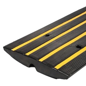 Rubber Driveway Curb Kerb <strong>Ramp</strong> Rolled Edeg <strong>Ramp</strong> For Ditch/Lowered Car/motorcycle/scooter - Product Image 2