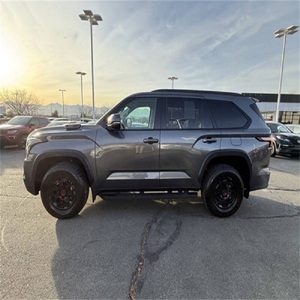 Toyota Sequoia 2023 en Perfectas Condiciones - Product Image 2